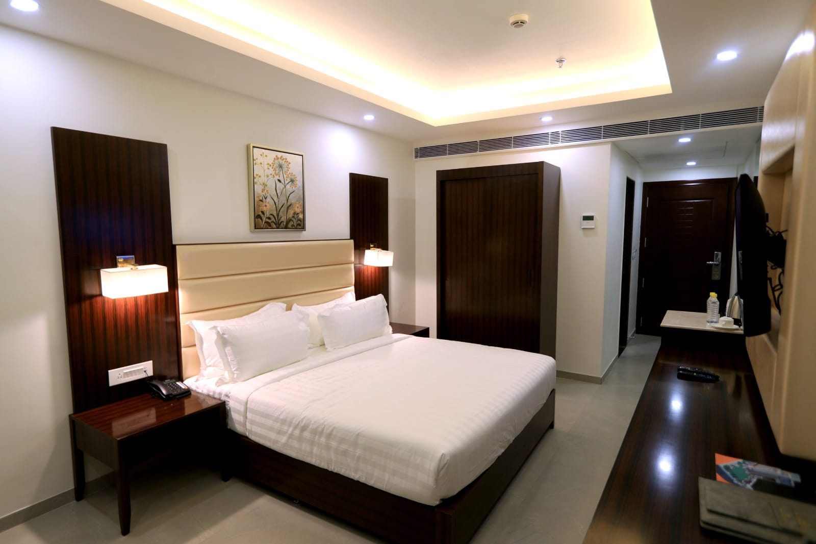 Deluxe Room - Apricot Ellisbridge